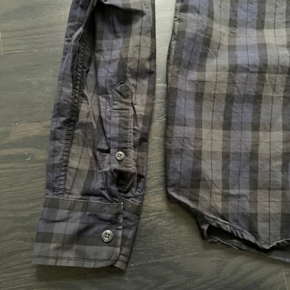 Scotch and Size Medium Button Down